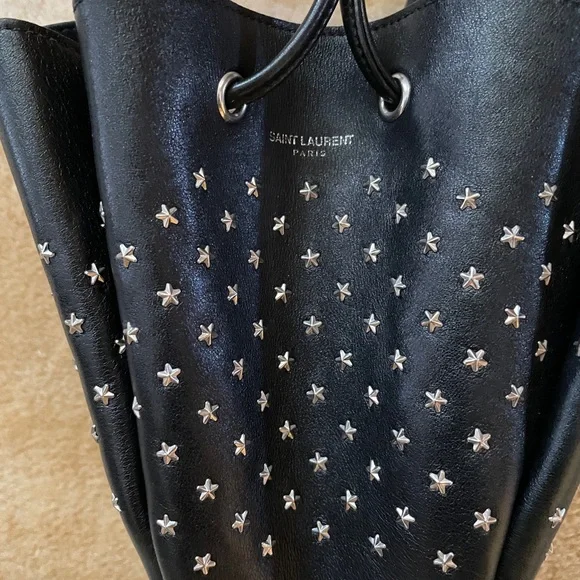 Saint Laurent small Emanuelle crossbody bucket bag - Picture 3 of 13